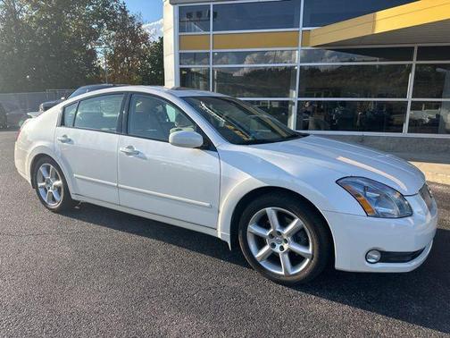 2004 Nissan Maxima SE