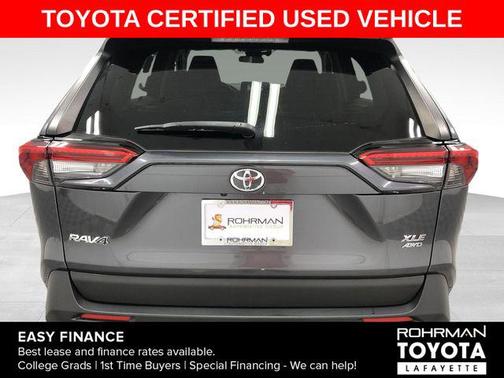2022 Toyota RAV4 XLE