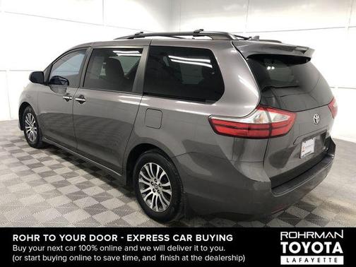 2019 Toyota Sienna XLE