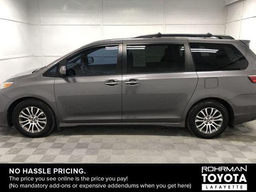 2019 Toyota Sienna XLE