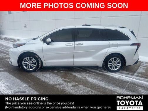 2024 Toyota Sienna Platinum