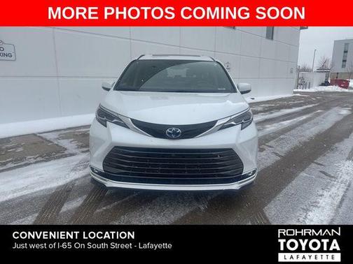 2024 Toyota Sienna Platinum