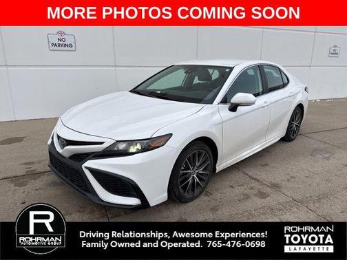 2023 Toyota Camry SE