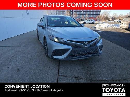 2024 Toyota Camry SE