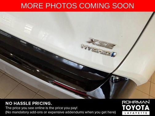 2022 Toyota RAV4 Hybrid SE