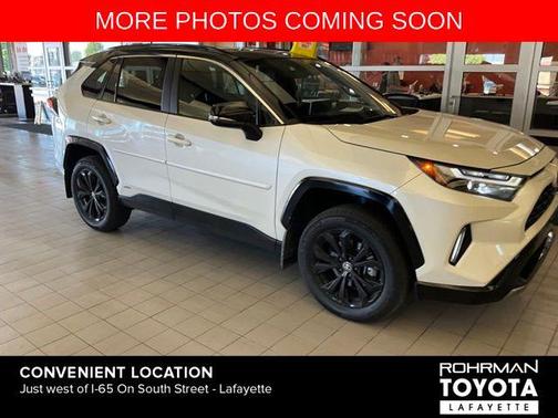 2022 Toyota RAV4 Hybrid SE
