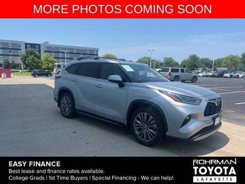 2021 Toyota Highlander Hybrid Platinum
