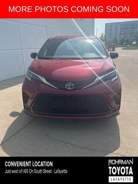2021 Toyota Sienna XSE 7 Passenger