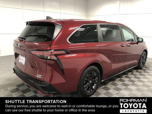 2021 Toyota Sienna XSE 7 Passenger