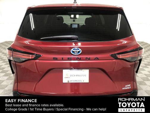 2021 Toyota Sienna XSE 7 Passenger