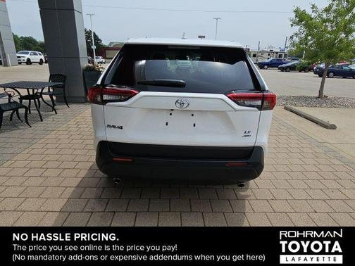 2025 Toyota RAV4 LE