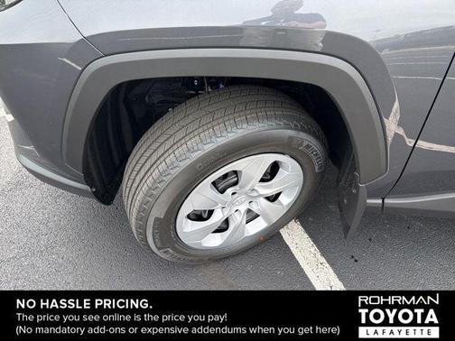 2025 Toyota RAV4 LE