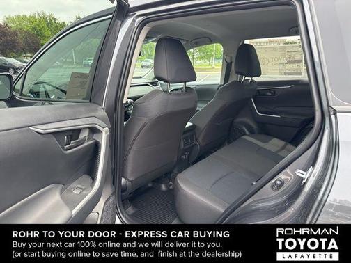 2025 Toyota RAV4 LE