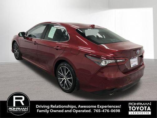 2022 Toyota Camry Hybrid XLE