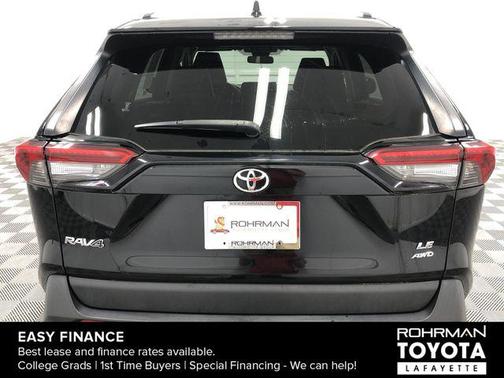 2019 Toyota RAV4 LE