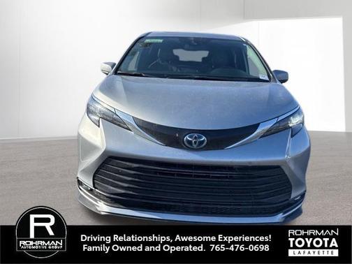 2025 Toyota Sienna XLE