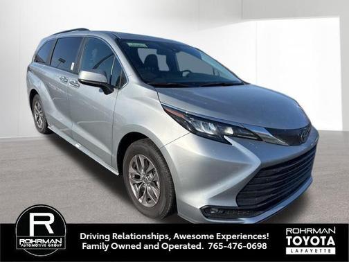 2025 Toyota Sienna XLE