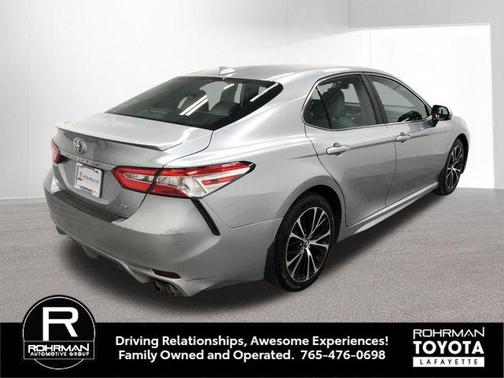 2020 Toyota Camry SE