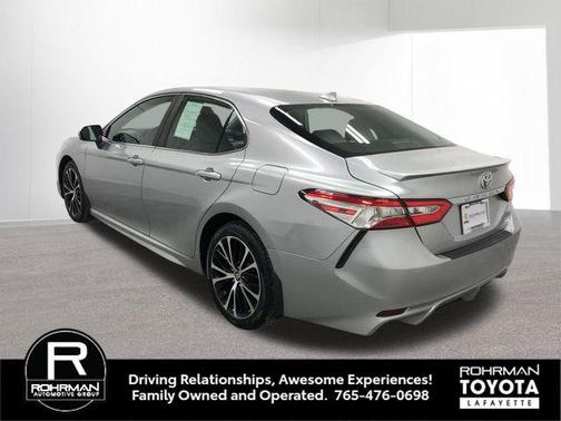 2020 Toyota Camry SE