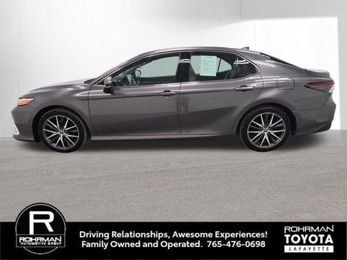 2023 Toyota Camry Hybrid XLE