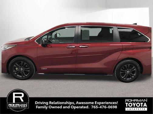 2021 Toyota Sienna XSE 7 Passenger