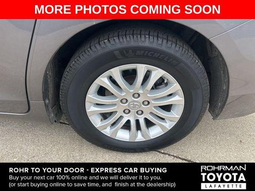 2017 Toyota Sienna XLE