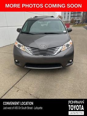 2017 Toyota Sienna XLE