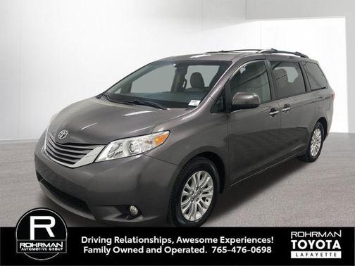 2017 Toyota Sienna XLE