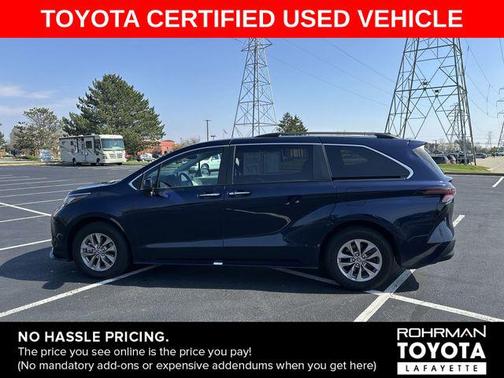 2023 Toyota Sienna XLE 8 Passenger