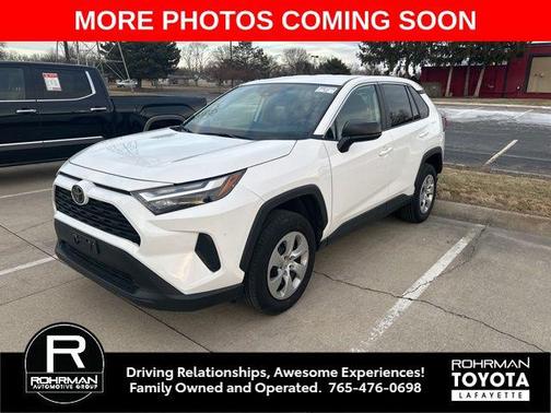 2024 Toyota RAV4 LE