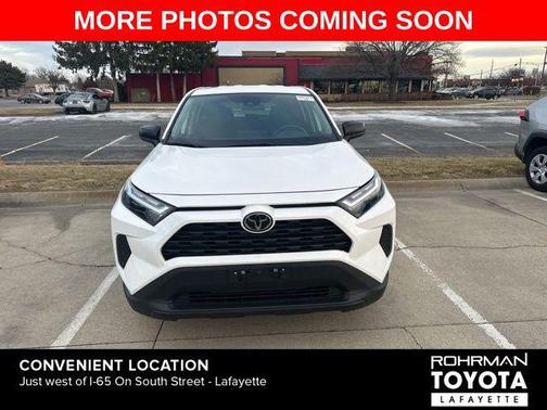 2024 Toyota RAV4 LE