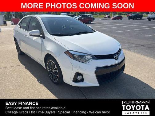 Super White 2016 Toyota Corolla S Plus