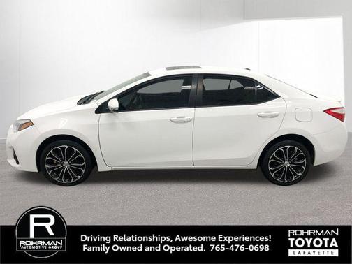 Super White 2016 Toyota Corolla S Plus