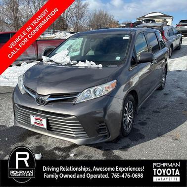2020 Toyota Sienna XLE