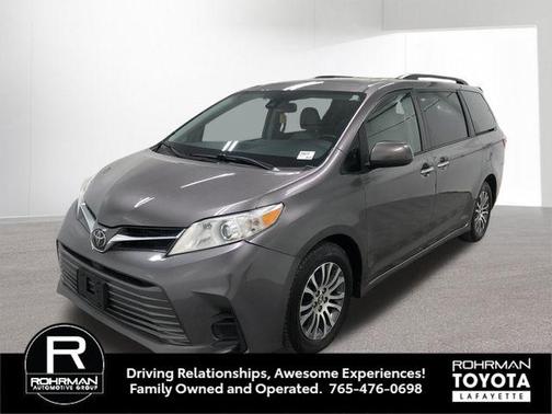2020 Toyota Sienna XLE