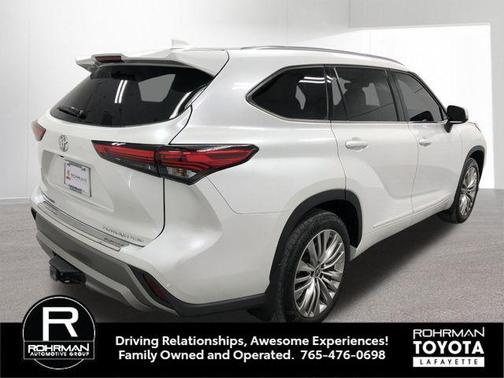 2022 Toyota Highlander Platinum