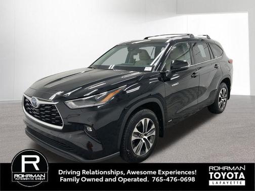 Midnight Black Metallic 2021 Toyota Highlander Hybrid XLE