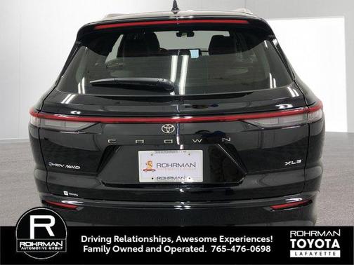 2025 Toyota Crown Signia XLE