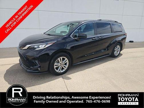 Midnight Black Metallic 2022 Toyota Sienna XSE 7 Passenger