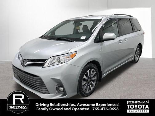 2020 Toyota Sienna XLE