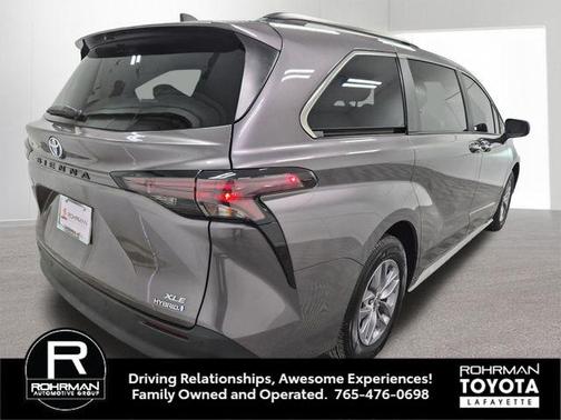 2024 Toyota Sienna XLE