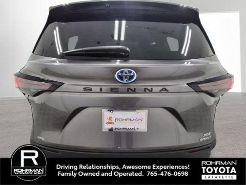 2024 Toyota Sienna XLE