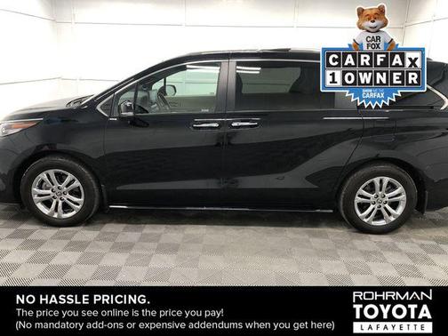 2023 Toyota Sienna Platinum 7 Passenger