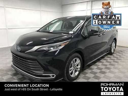 2023 Toyota Sienna Platinum 7 Passenger