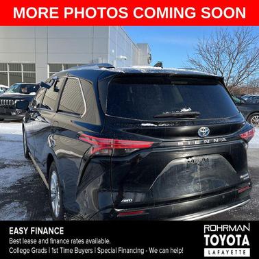 2022 Toyota Sienna Platinum