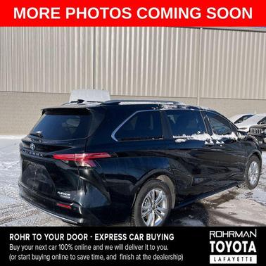 2022 Toyota Sienna Platinum