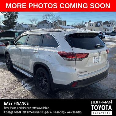 2019 Toyota Highlander SE