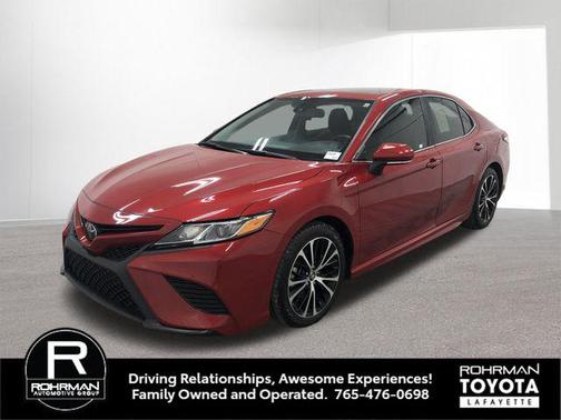 2020 Toyota Camry SE