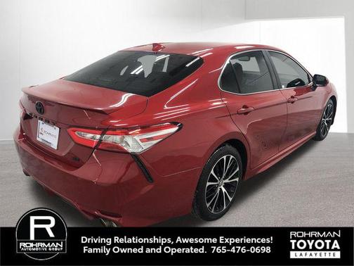 2020 Toyota Camry SE