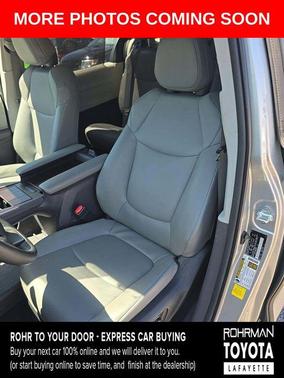 Celestial Silver Metallic 2023 Toyota Sienna XLE